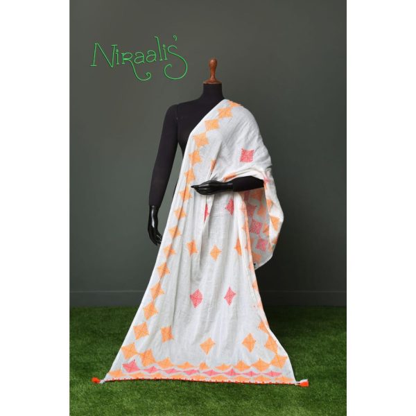 Niraalis White Block Print Dupatta Pakdeals Offers